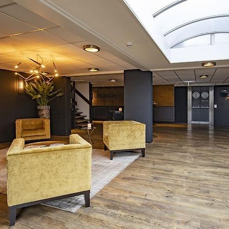 ホテル Golden Tulip Loosdrecht アムステルダム エクステリア 写真